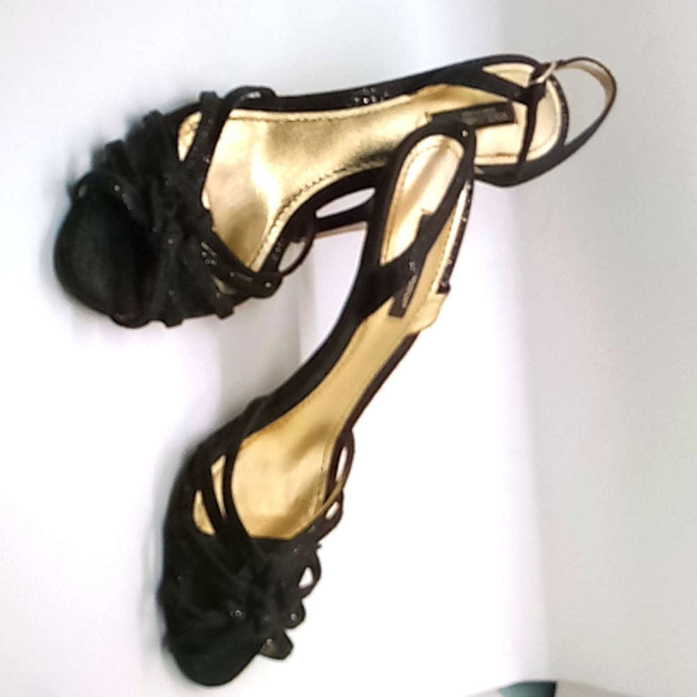 Dolce & Gabbana black  leather open toe heels. size 38 1/2